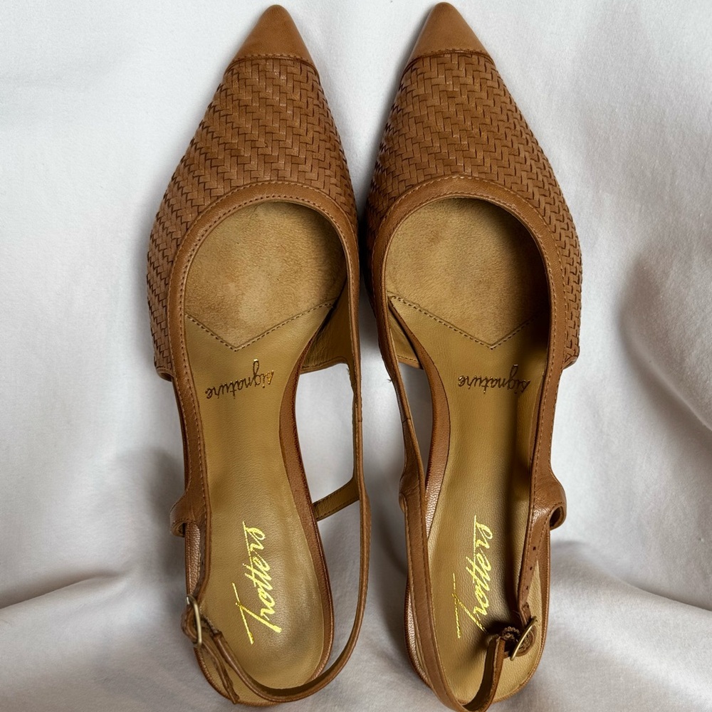 Trotters Brown Leather Woven Sandals with Slingback